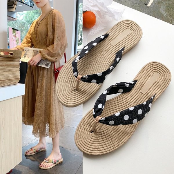 Flat Heel Flip Flops Beach Sandals And Slippers